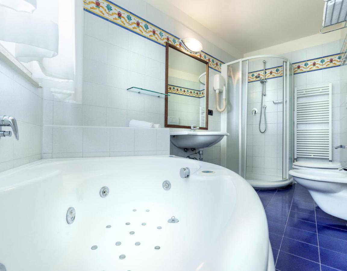 Hotel Bellevue Beach - Sul Mare ميلانو ماريتيما المظهر الخارجي الصورة